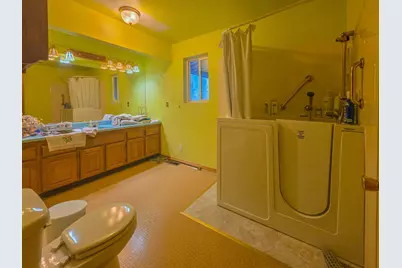 250 Bolt View Road, Grants Pass, OR 97527 - Photo 15