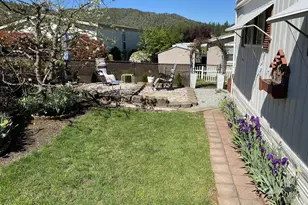 8401 Old Stage Rd, Central Point, OR 97502 - Photo 3