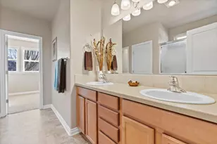 19556 Sager Loop, Bend, OR 97702 - Photo 17