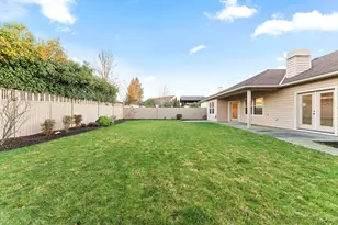 839 St Andrews Way, Eagle Point, OR 97524 - Photo 23