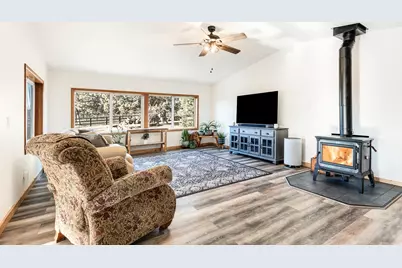 69975 Holmes Road, Sisters, OR 97759 - Photo 9