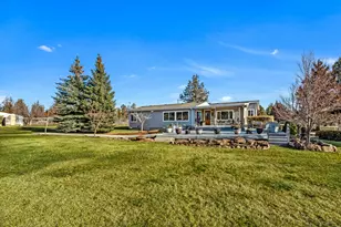 69975 Holmes Rd, Sisters, OR 97759 - Photo 3