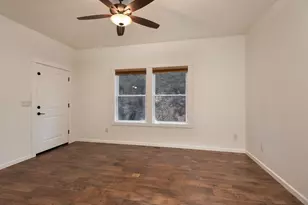 19085 NW Mt Hood Pl, Bend, OR 97703 - Photo 33