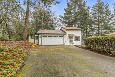 420 Crystal Springs Road, Grants Pass, OR 97527 - Photo 7