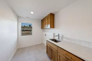 20607 SE Boer Pl, Bend, OR 97702 - Photo 25