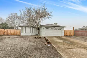 105 Queens Gate Ct, Central Point, OR 97502 - Photo 31