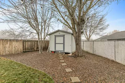 105 Queens Gate Court, Central Point, OR 97502 - Photo 27