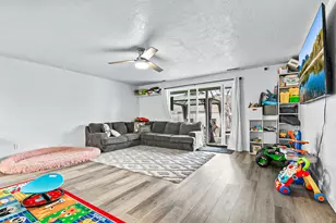 105 Queens Gate Ct, Central Point, OR 97502 - Photo 13