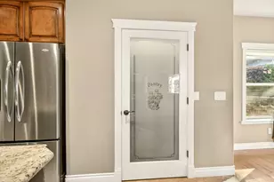 4642 Hathaway Dr Dr, Medford, OR 97504 - Photo 17