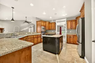 4642 Hathaway Dr Dr, Medford, OR 97504 - Photo 13