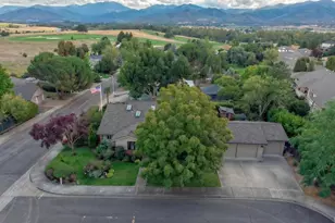 2798 Yvonne Rd, Medford, OR 97504 - Photo 65