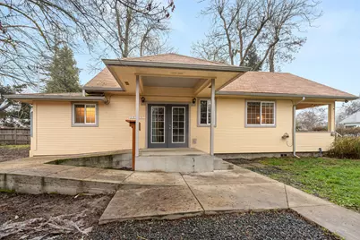 340 SW L Street, Grants Pass, OR 97526 - Photo 15