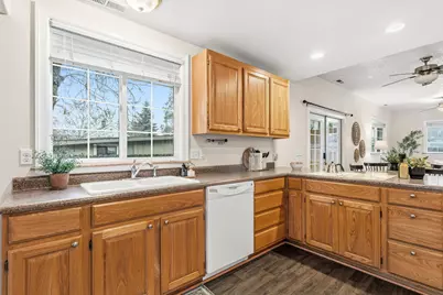 340 SW L Street, Grants Pass, OR 97526 - Photo 7