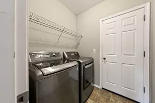 3115 SW Peridot Ave, Redmond, OR 97756 - Photo 15