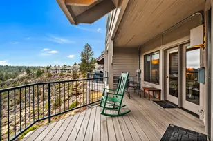 19717 Mount Bachelor Dr, Bend, OR 97702 - Photo 11