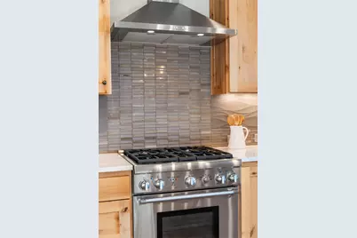 864 Highland View Loop, Redmond, OR 97756 - Photo 29