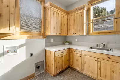 864 Highland View Loop, Redmond, OR 97756 - Photo 39