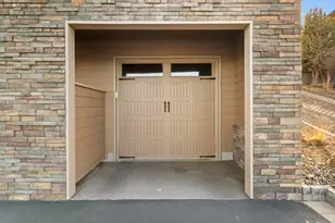 864 Highland View Loop, Redmond, OR 97756 - Photo 71