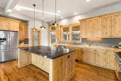 864 Highland View Loop, Redmond, OR 97756 - Photo 23