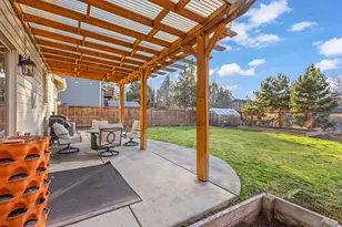 63471 Stacy Ln, Bend, OR 97701 - Photo 31