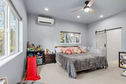 7994 E Evans Creek Road, Rogue River, OR 97537 - Photo 13