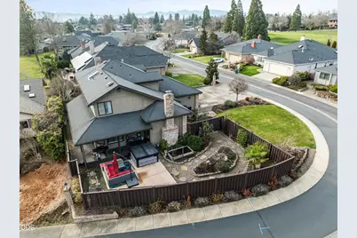 34 Jack Nicklaus Road, Medford, OR 97504 - Photo 31