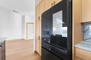 383 Ridgecrest Dr, Roseburg, OR 97471 - Photo 11