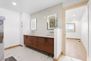 383 Ridgecrest Dr, Roseburg, OR 97471 - Photo 17