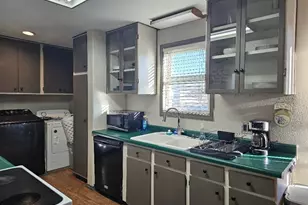 6767 Tingley Ln, Klamath Falls, OR 97603 - Photo 9