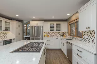 1648 NW Summit Dr, Bend, OR 97703 - Photo 15