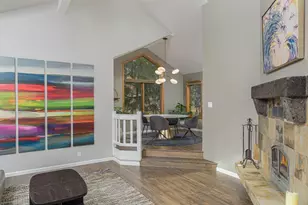 1648 NW Summit Dr, Bend, OR 97703 - Photo 9