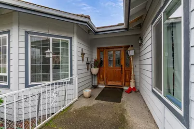 1415 NE Heritage Drive, Grants Pass, OR 97526 - Photo 3