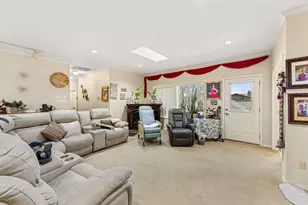 1415 NE Heritage Dr, Grants Pass, OR 97526 - Photo 5