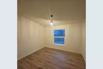 5250 Redwood Avenue, Grants Pass, OR 97527 - Photo 9