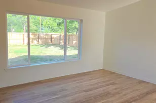 5250 Redwood Ave, Grants Pass, OR 97527 - Photo 9