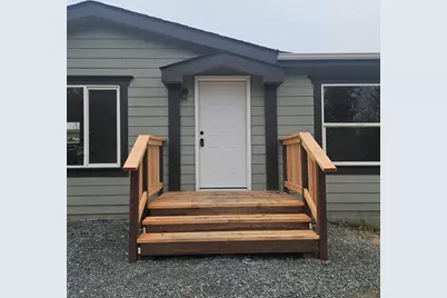 5250 Redwood Avenue, Grants Pass, OR 97527 - Photo 3