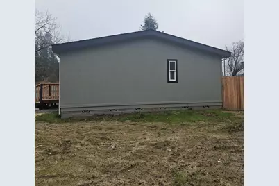 5250 Redwood Avenue, Grants Pass, OR 97527 - Photo 5