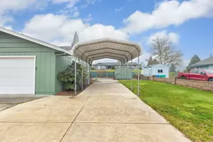 3400 Neamar Dr, Grants Pass, OR 97527 - Photo 5