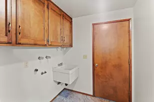 3400 Neamar Dr, Grants Pass, OR 97527 - Photo 17