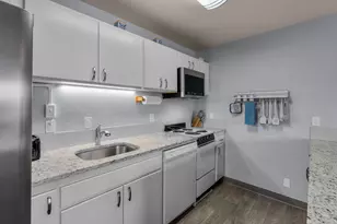 1565 NW Wall St, Bend, OR 97703 - Photo 7