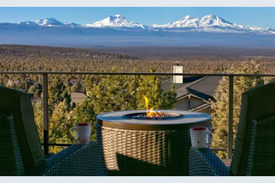 10935 Summit Ridge Court, Redmond, OR 97756 - Photo 9