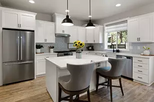 1151 N Jantzen Ct, Sisters, OR 97759 - Photo 11