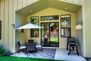 1151 N Jantzen Ct, Sisters, OR 97759 - Photo 29