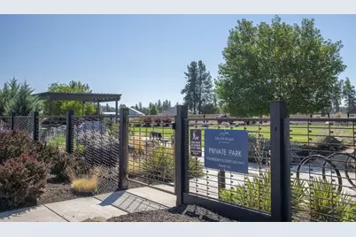 1151 N Jantzen Court, Sisters, OR 97759 - Photo 35