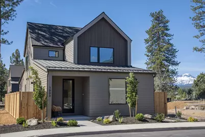 1027 W Linda Avenue #Lot 37, Sisters, OR 97759 - Photo 1