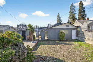 522 Pearl St, Medford, OR 97504 - Photo 11