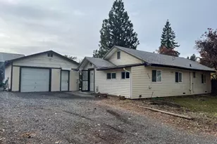 522 Van Ness Ave, Klamath Falls, OR 97601 - Photo 1