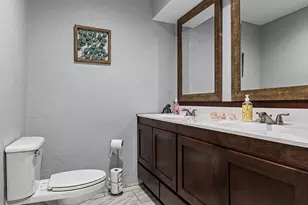 975 NW Starlite Pl, Grants Pass, OR 97526 - Photo 19