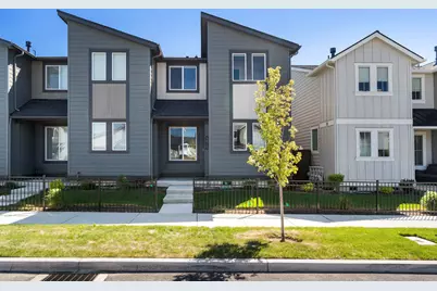 3015 NE Red Jasper Place, Bend, OR 97701 - Photo 3