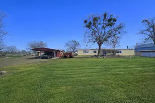 [Address not provided], Central Point, OR 97502 - Photo 3